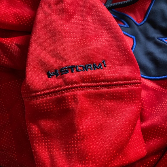 Men’s Large Under Armour Storm 1 Red Hoodie - Picture 4 of 4